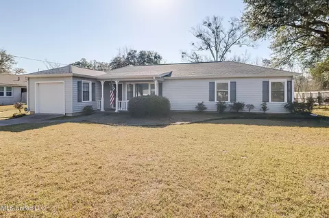 43 53rd St, Gulfport, MS 39507