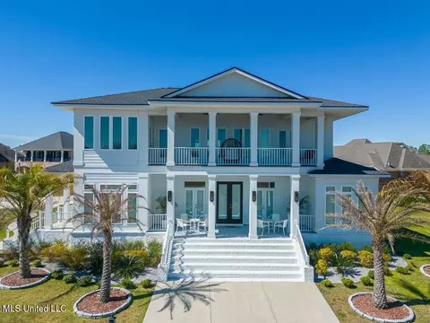 438 Goose Pointe Blvd, Biloxi, MS 39531