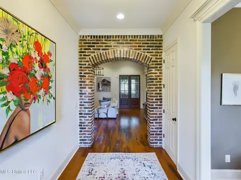 Entry Way - 159 Beaufort Cir, Madison, MS 39110 photo 1 of 2