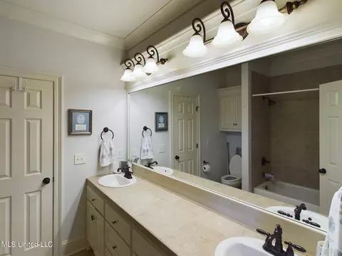 Bath - 159 Beaufort Cir, Madison, MS 39110 photo 4 of 7