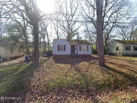 1025 Combs St, Jackson, MS 39204 photo 1