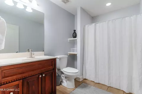 Bath - 127 Apache Dr, Picayune, MS 39466 photo 3 of 3