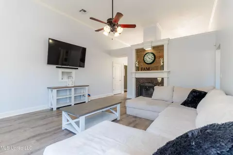 Other - 127 Apache Dr, Picayune, MS 39466 photo 1 of 5