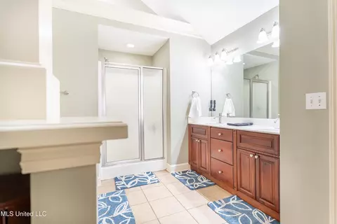 Bath - 127 Apache Dr, Picayune, MS 39466 photo 1 of 3