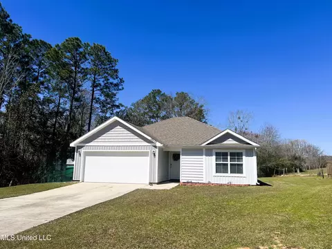 18230 Mill Cv, Gulfport, MS 39503