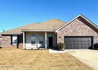 3104 Becky St, Ocean Springs, MS 39564