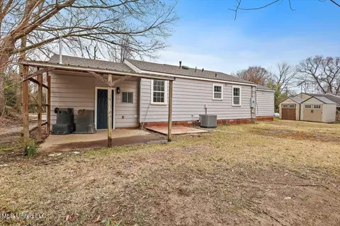 Exterior - 127 Autumn Dr, Vicksburg, MS 39180 photo 7 of 7
