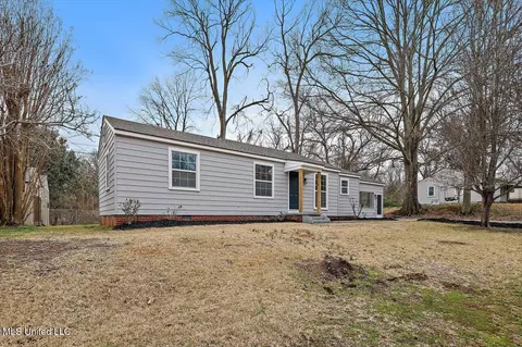 Exterior - 127 Autumn Dr, Vicksburg, MS 39180 photo 2 of 7