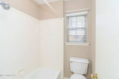 Bath - 107 St Augustine Dr, Madison, MS 39110 photo 7 of 8