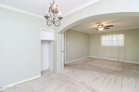 Living - 107 St Augustine Dr, Madison, MS 39110 photo 1 of 7