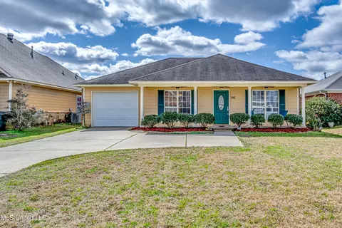 196 Greenfield Ln, Pearl, MS 39208