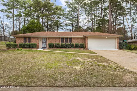 3422 Beaumont Dr, Pearl, MS 39208