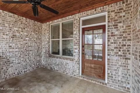 Exterior - 102 Coventry Ln, Canton, MS 39046 photo 5 of 8