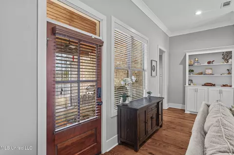 Entry Way - 102 Coventry Ln, Canton, MS 39046 photo 5 of 5