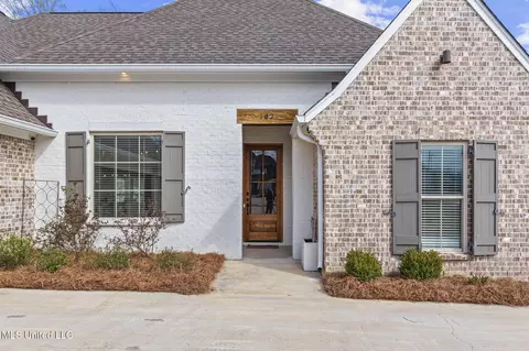 Exterior - 102 Coventry Ln, Canton, MS 39046 photo 4 of 8