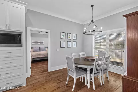 Dining - 102 Coventry Ln, Canton, MS 39046 photo 2 of 2