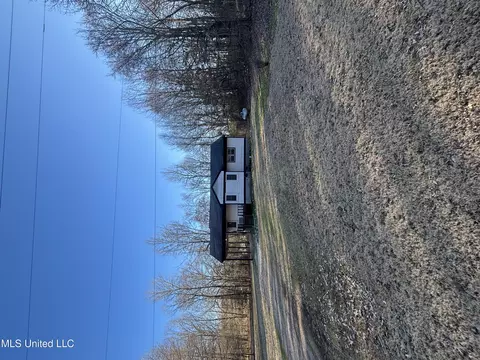 6253 Tchulahoma Rd, Southaven, MS 38671