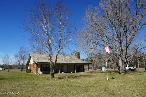 15187 Mills Rd, Gulfport, MS 39503