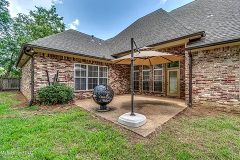 Exterior - 809 Norwich Dr, Madison, MS 39110 photo 5 of 9