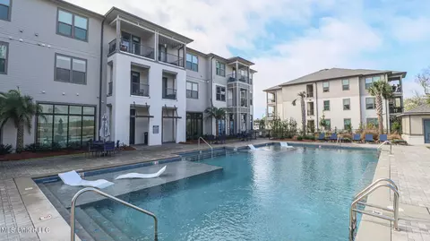 2501 Bienville Blvd #124, Ocean Springs, MS 39564