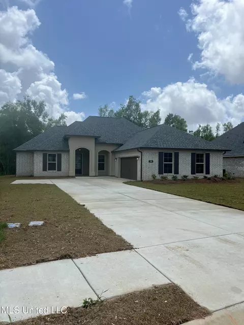 7303 S Aberdeen Dr, Pass Christian, MS 39571