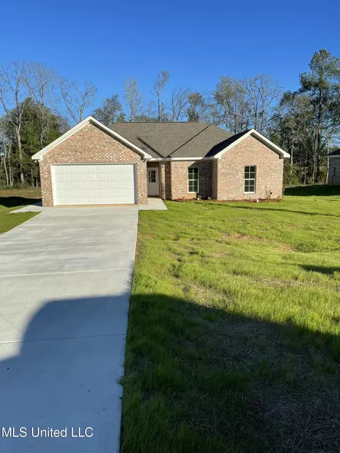 1018 Shiloh Run Dr, Crystal Springs, MS 39059