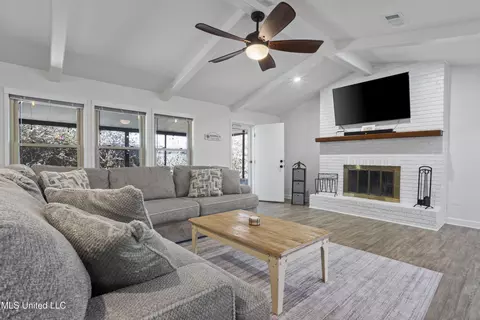 Living - 7724 Manini Way, Diamondhead, MS 39525 photo 1 of 1