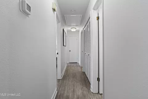 Entry Way - 7724 Manini Way, Diamondhead, MS 39525 photo 2 of 2