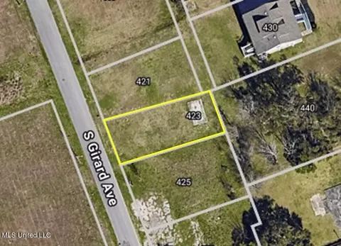 423 S Girard Ave, Long Beach, MS 39560