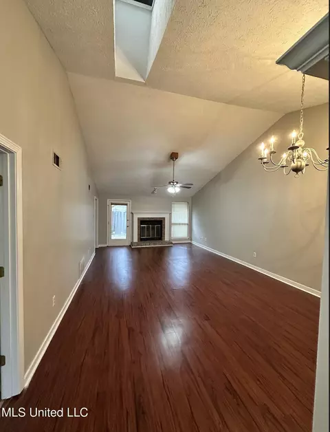 69 Shore Dr, Clinton, MS 39056 photo 2