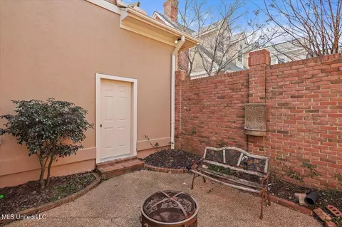53 Autumn Hill Dr, Jackson, MS 39211 photo 8