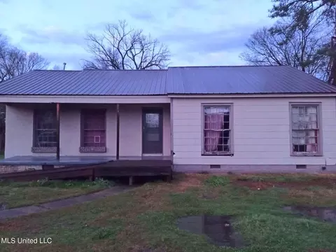 111 E 15th St, Yazoo City, MS 39194