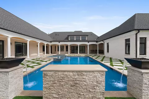 13 Shamrock Loop, Byhalia, MS 38611