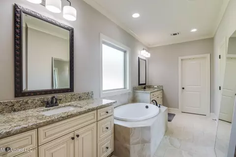 1882 Paul David Dr, Biloxi, MS 39532 photo 12