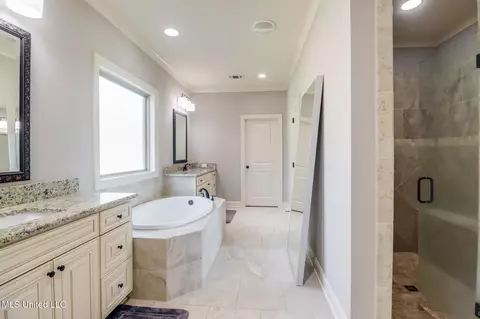 1882 Paul David Dr, Biloxi, MS 39532 photo 11
