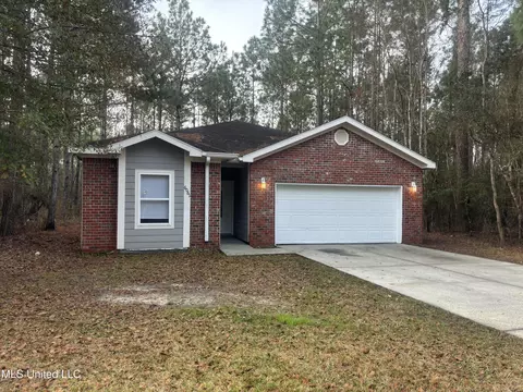 6061 W Madison St, Bay Saint Louis, MS 39520