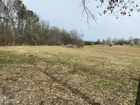 2332 Sharon Rd, Canton, MS 39046