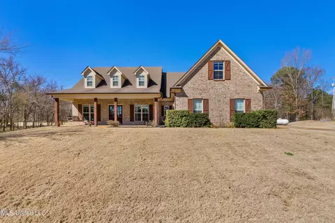 4691 Treadway Rd, Hernando, MS 38632