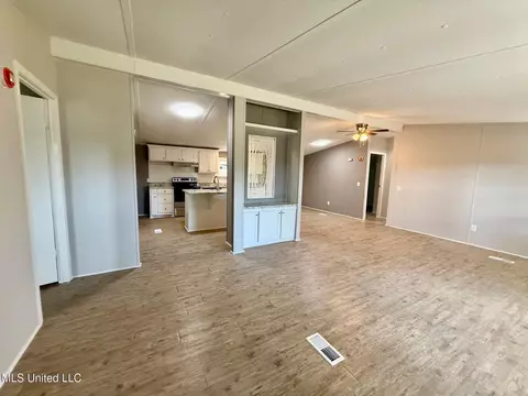 105 Moore Dr, Brandon, MS 39042 photo 8