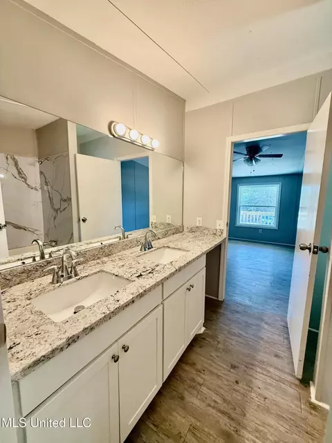 105 Moore Dr, Brandon, MS 39042 photo 12