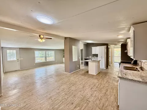 105 Moore Dr, Brandon, MS 39042 photo 7