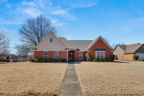 7395 Paddock Cv, Southaven, MS 38671