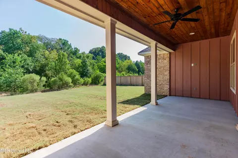 Exterior - 110 Trace Pointe Pl, Clinton, MS 39056 photo 6 of 11