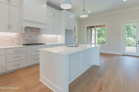 Kitchen - 110 Trace Pointe Pl, Clinton, MS 39056 photo 2 of 4