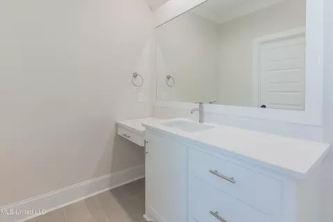 Bath - 110 Trace Pointe Pl, Clinton, MS 39056 photo 4 of 7
