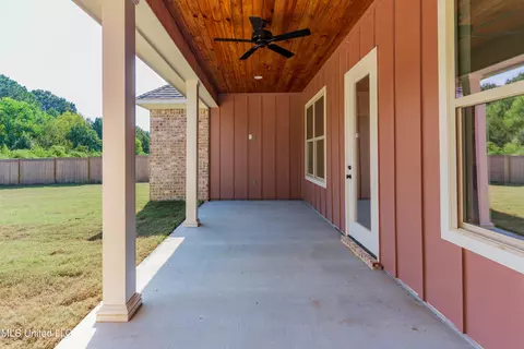 Exterior - 110 Trace Pointe Pl, Clinton, MS 39056 photo 5 of 11