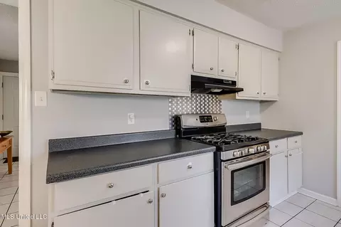 Kitchen - 1113 Iris St, Long Beach, MS 39560 photo 3 of 3