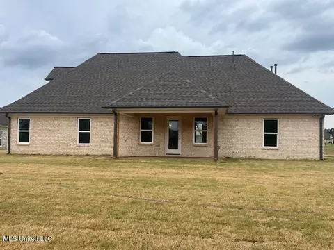 Exterior - 4426 Brooke Dr, Nesbit, MS 38651 photo 2 of 2