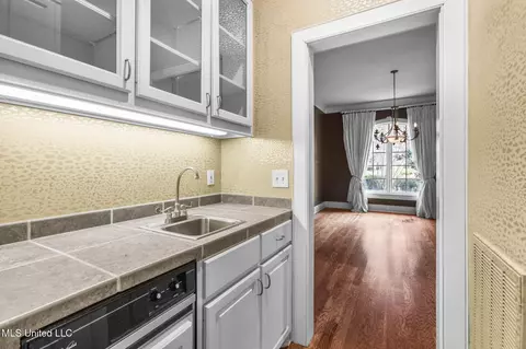 Kitchen - 601 Little Pine Cv, Flowood, MS 39232 photo 1 of 4
