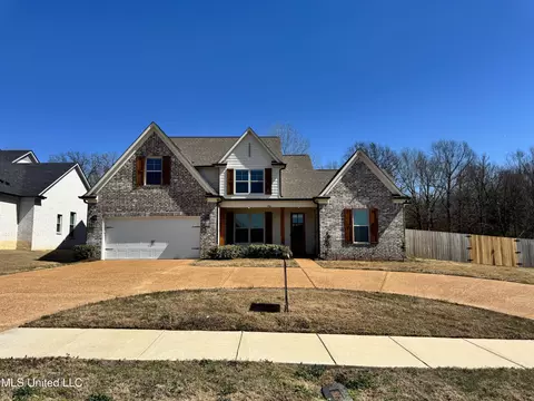 1706 Bristol Dr, Nesbit, MS 38651 photo 2